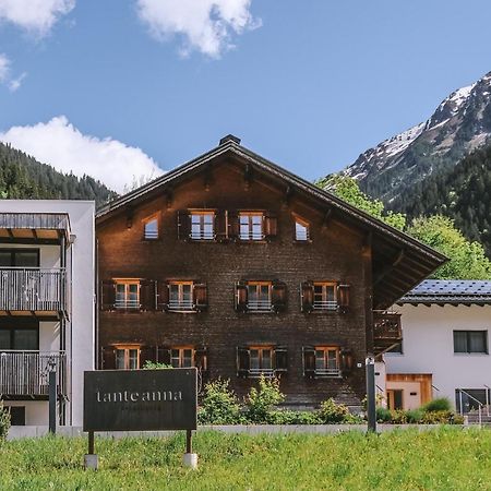 Tante Anna - Retreats Mit Weitblick Aparthotel Sankt Gallenkirch Luaran gambar