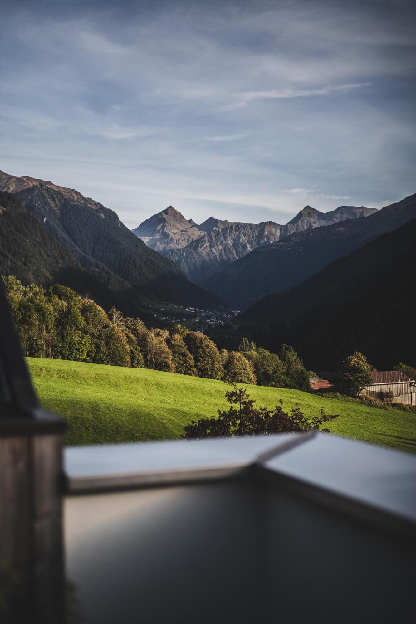 Tante Anna - Retreats Mit Weitblick Aparthotel Sankt Gallenkirch Luaran gambar